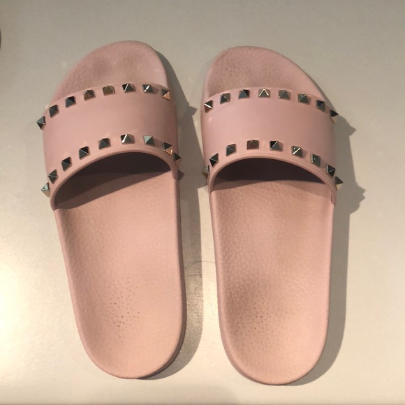 valentino rockstud pool slide